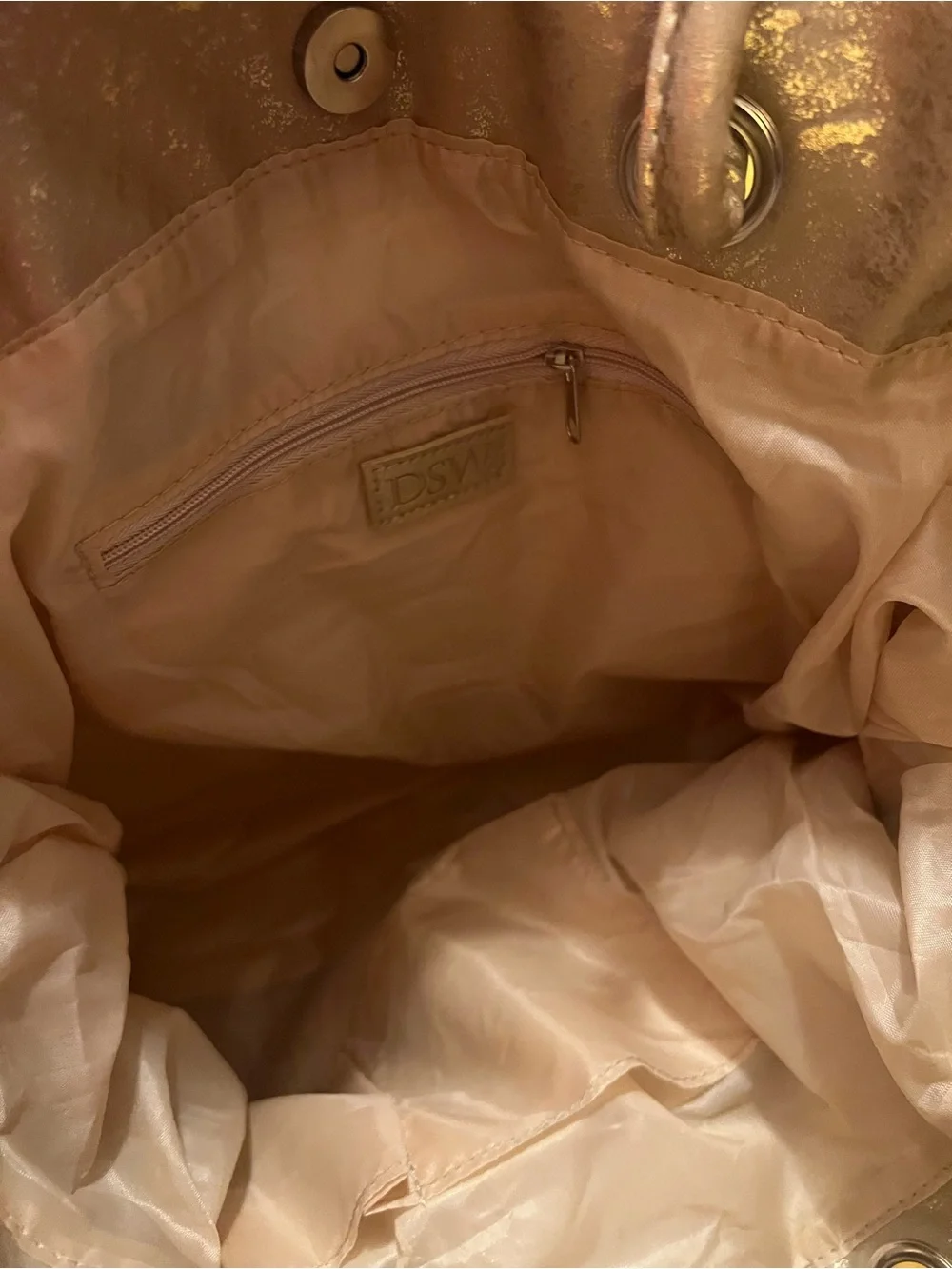 NWT DSW Gold Metallic Drawstring Shoulder Bag Tote Gym Back to School